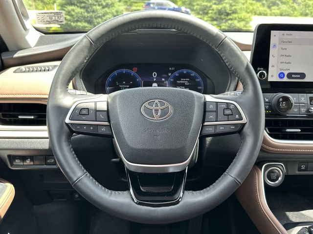 Thumbnail: 2024 Toyota Grand Highlander - 2