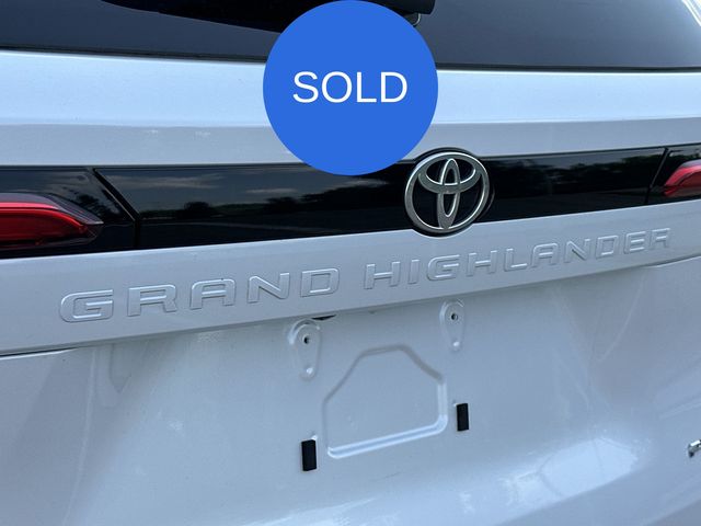 Thumbnail: 2024 Toyota Grand Highlander - 7