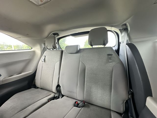 Thumbnail: 2024 Toyota Sienna - 11