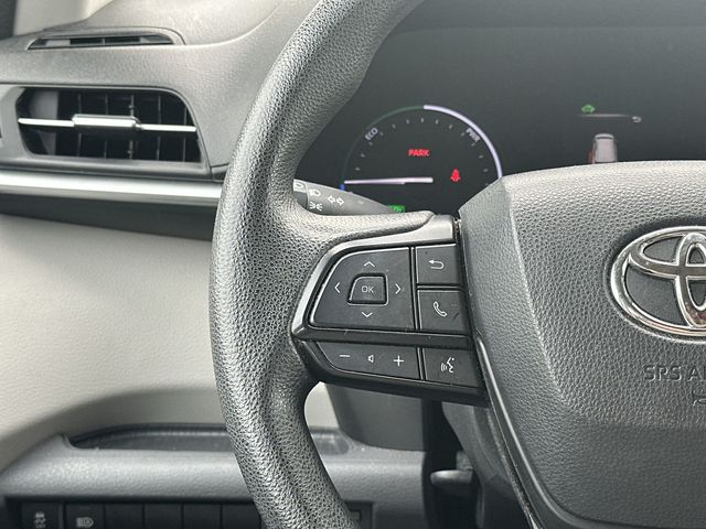 Thumbnail: 2024 Toyota Sienna - 17