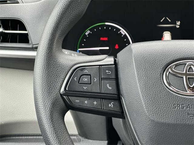 Thumbnail: 2022 Toyota Sienna - 16