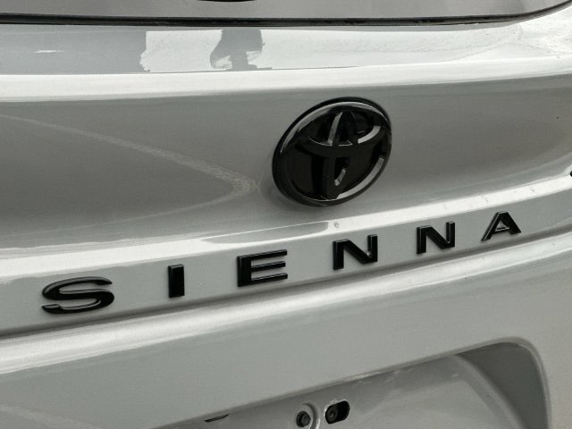 Thumbnail: 2026 Toyota Sienna - 20