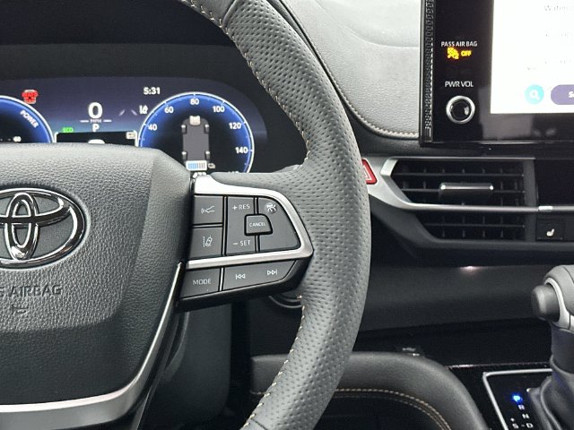 Thumbnail: 2026 Toyota Sienna - 15