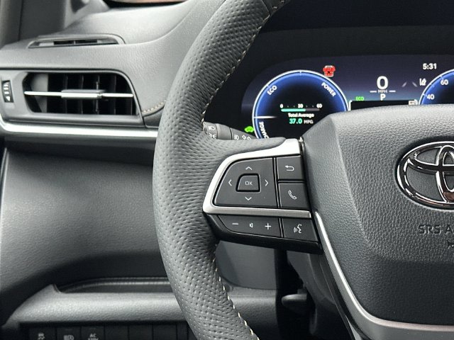 Thumbnail: 2026 Toyota Sienna - 14