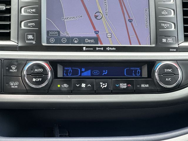 Thumbnail: 2016 Toyota Highlander - 23