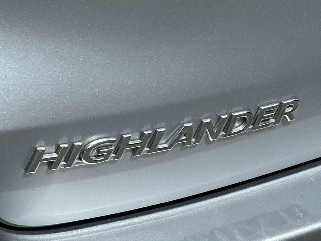 Thumbnail: 2016 Toyota Highlander - 31