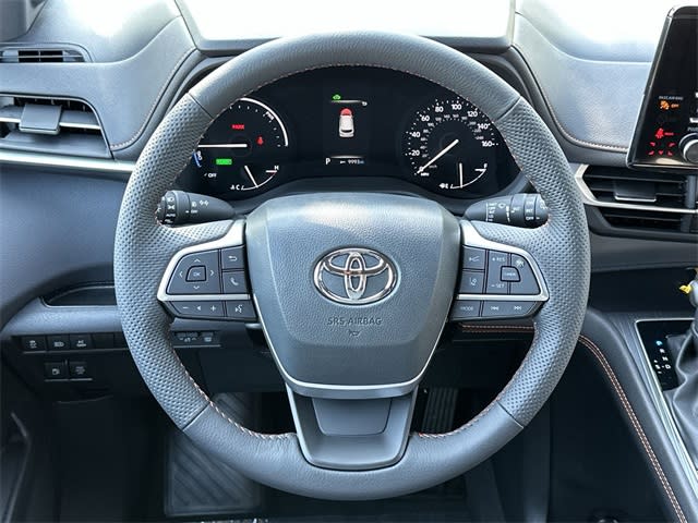 2024 Toyota Sienna XSE 2