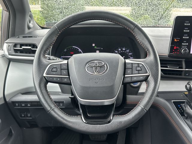 Thumbnail: 2021 Toyota Sienna - 2