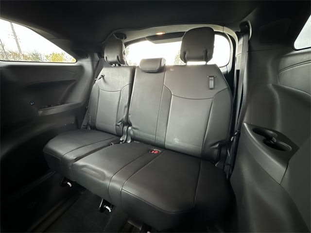 Thumbnail: 2023 Toyota Sienna - 25