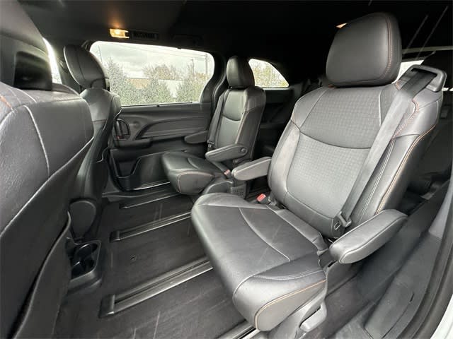 Thumbnail: 2023 Toyota Sienna - 12