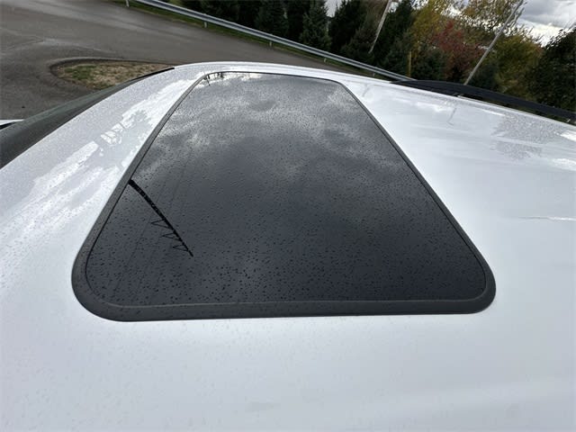 Thumbnail: 2023 Toyota Sienna - 17