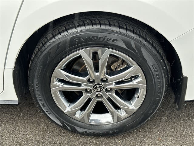 Thumbnail: 2023 Toyota Sienna - 8