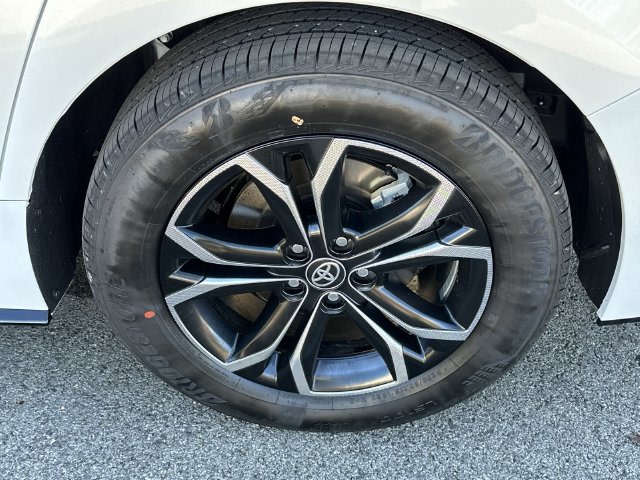 Thumbnail: 2026 Toyota Sienna - 8