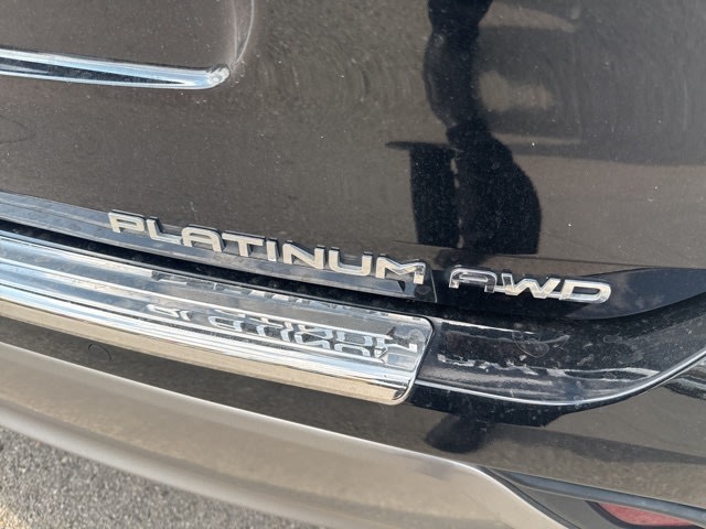 Thumbnail: 2022 Toyota Highlander - 4