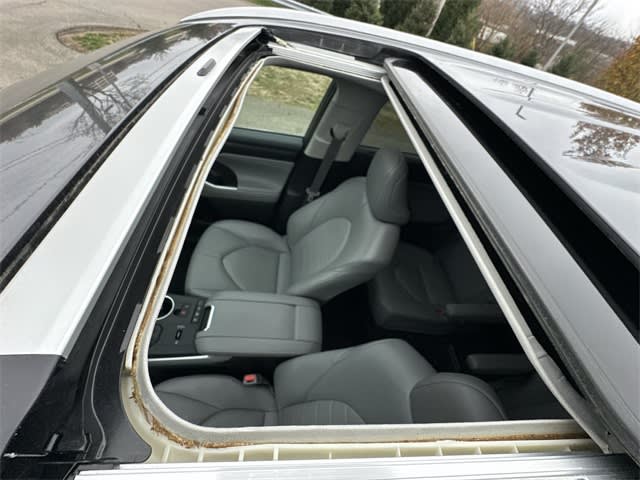 Thumbnail: 2022 Toyota Highlander - 18