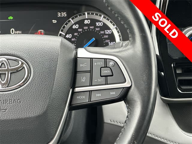 Thumbnail: 2022 Toyota Highlander - 20