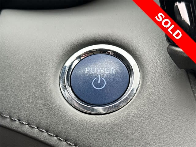 Thumbnail: 2022 Toyota Highlander - 21