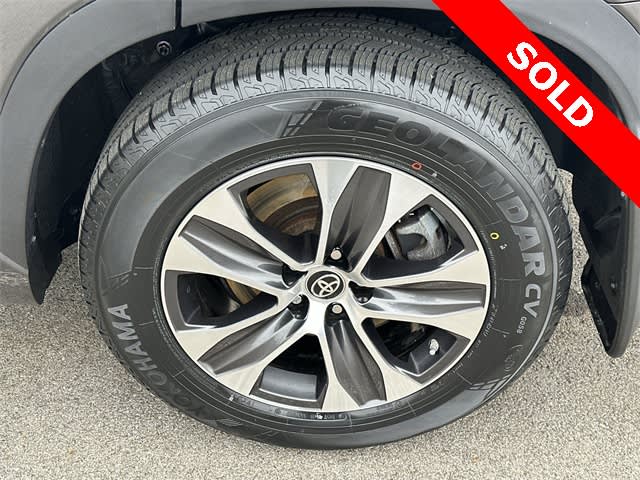 Thumbnail: 2022 Toyota Highlander - 8