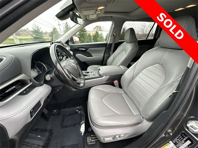 Thumbnail: 2022 Toyota Highlander - 12