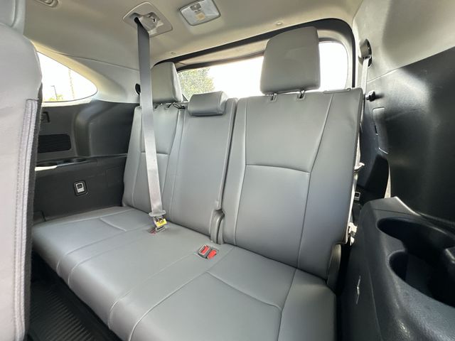 Thumbnail: 2020 Toyota Highlander - 26