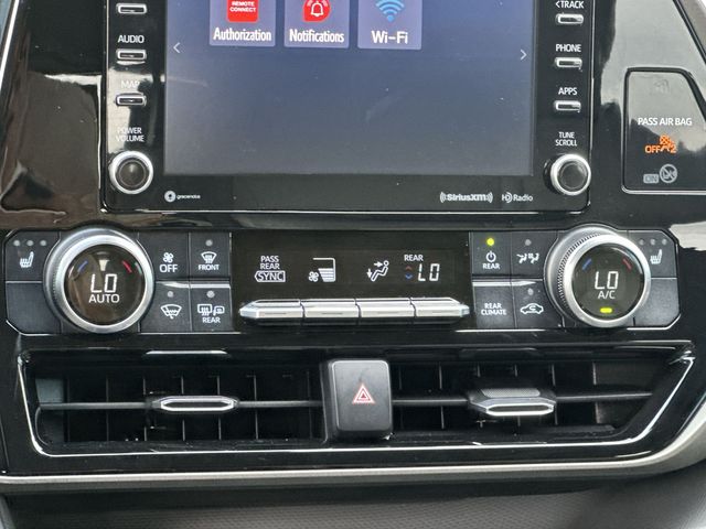 Thumbnail: 2020 Toyota Highlander - 23