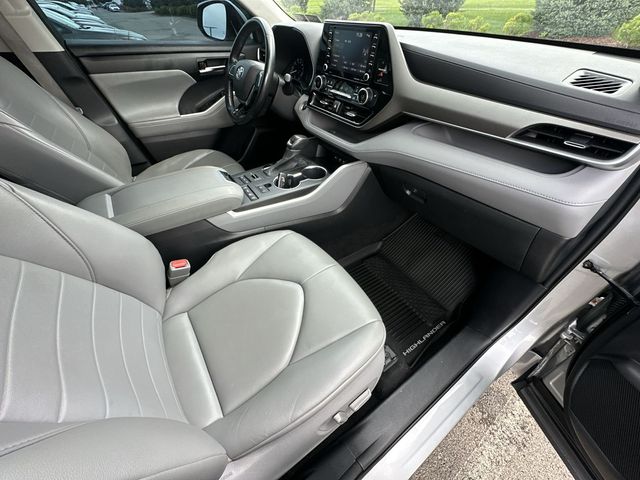 Thumbnail: 2020 Toyota Highlander - 11