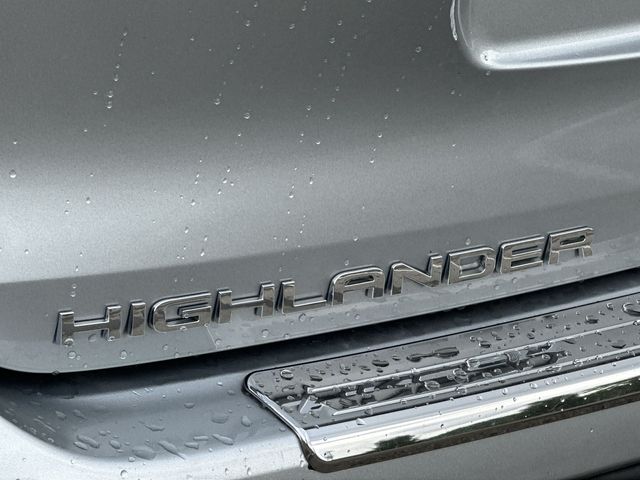 Thumbnail: 2020 Toyota Highlander - 31