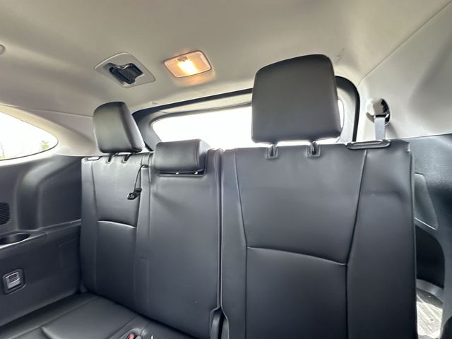 Thumbnail: 2020 Toyota Highlander - 11