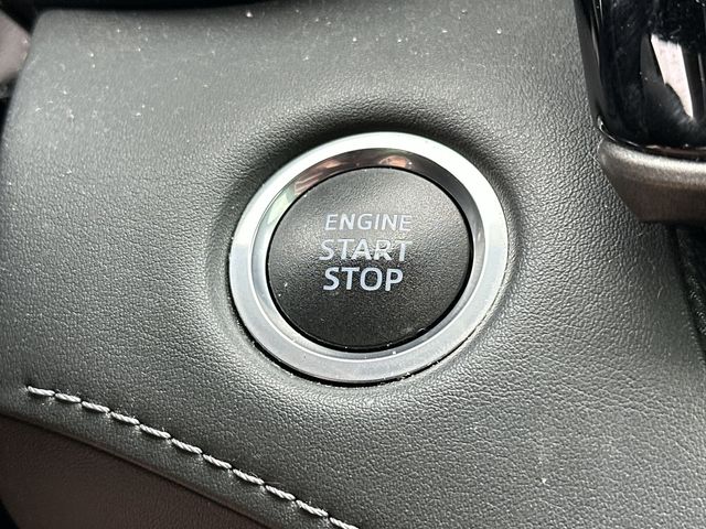 Thumbnail: 2020 Toyota Highlander - 18