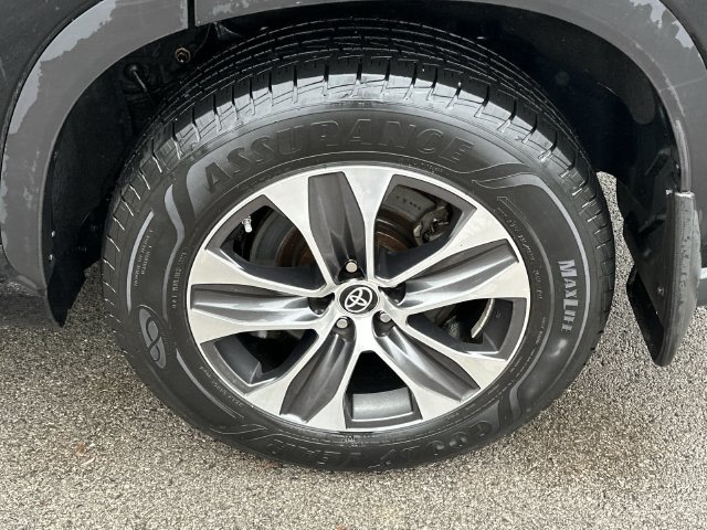 Thumbnail: 2022 Toyota Highlander - 8