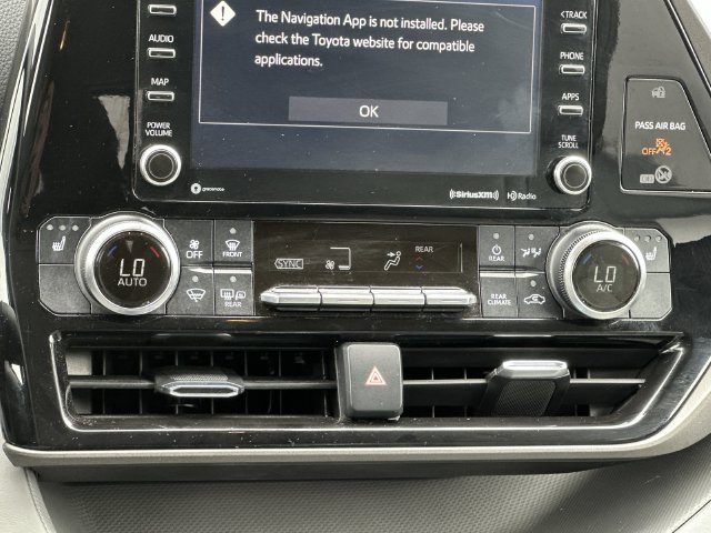 Thumbnail: 2022 Toyota Highlander - 20