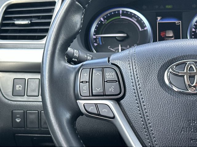 Thumbnail: 2019 Toyota Highlander - 19