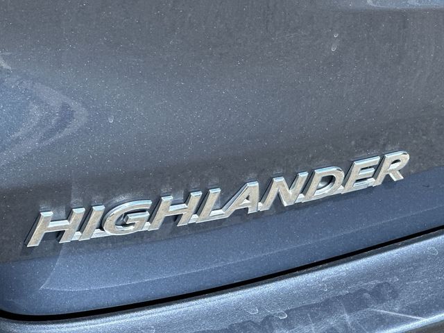 Thumbnail: 2019 Toyota Highlander - 33