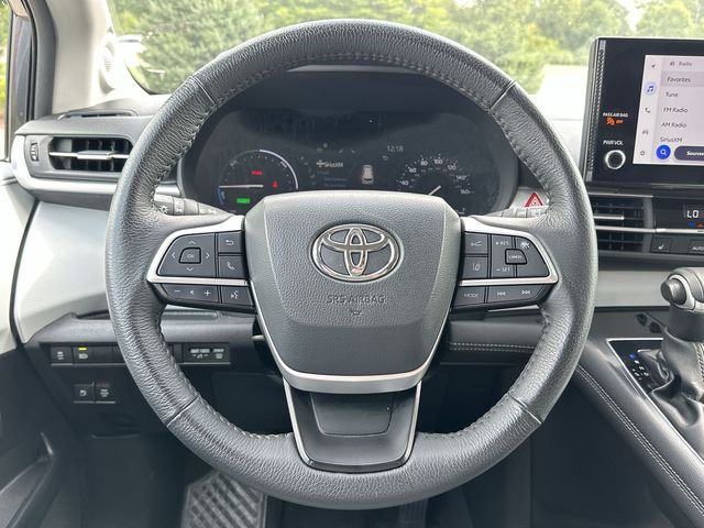 Thumbnail: 2025 Toyota Sienna - 2