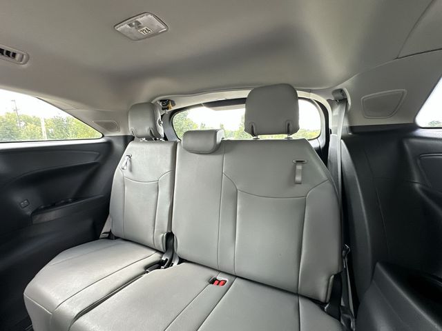 Thumbnail: 2025 Toyota Sienna - 11