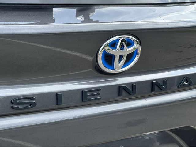Thumbnail: 2025 Toyota Sienna - 21