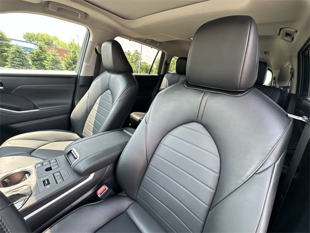 2024 Toyota Highlander XLE 7