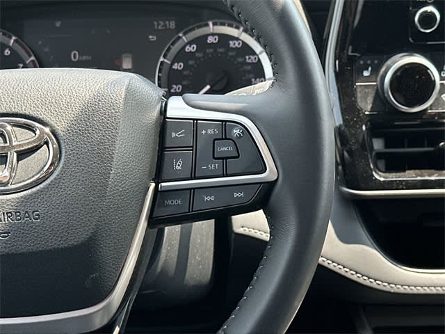 2024 Toyota Highlander XLE 15