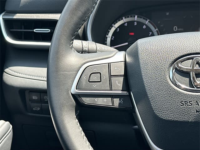 2024 Toyota Highlander XLE 14