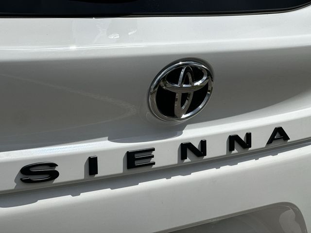Thumbnail: 2026 Toyota Sienna - 20