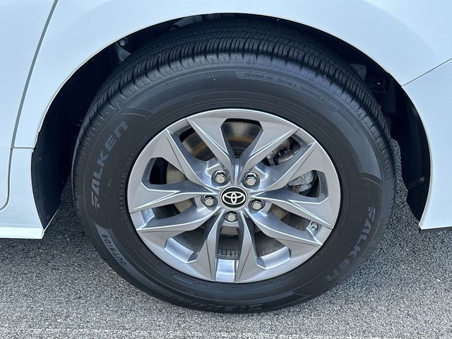 Thumbnail: 2024 Toyota Sienna - 8