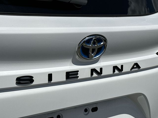 Thumbnail: 2024 Toyota Sienna - 7