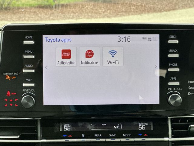 Thumbnail: 2023 Toyota Sienna - 18