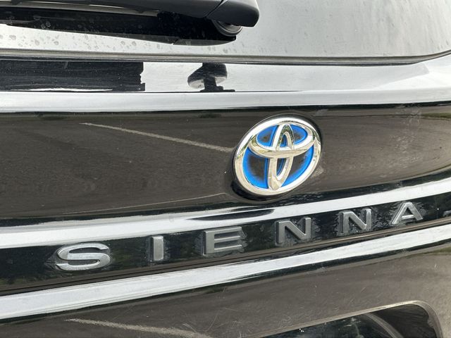 Thumbnail: 2023 Toyota Sienna - 7