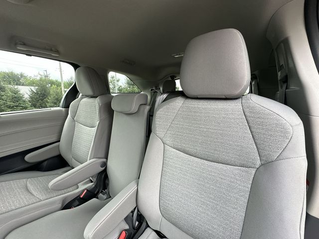 Thumbnail: 2022 Toyota Sienna - 9