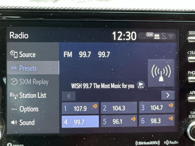 Thumbnail: 2022 Toyota Highlander - 12