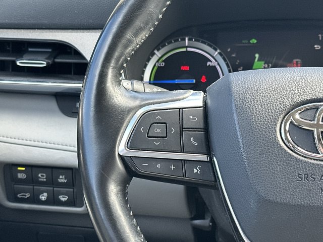Thumbnail: 2021 Toyota Highlander - 16