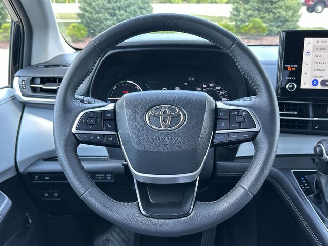 Thumbnail: 2026 Toyota Sienna - 2