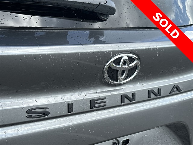 Thumbnail: 2026 Toyota Sienna - 21
