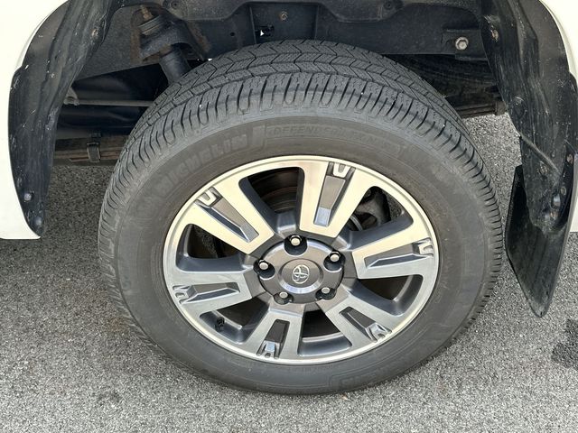 Thumbnail: 2021 Toyota Tundra - 8